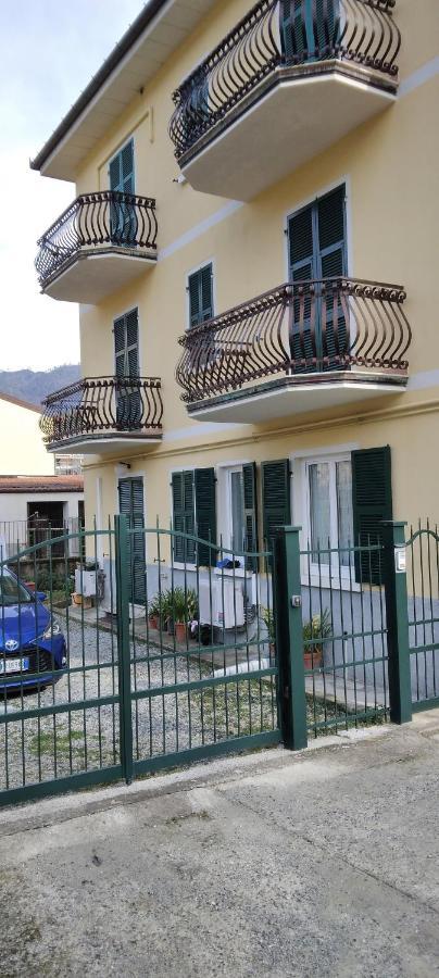 Casa Giulia Apartment เลวานโต ภายนอก รูปภาพ
