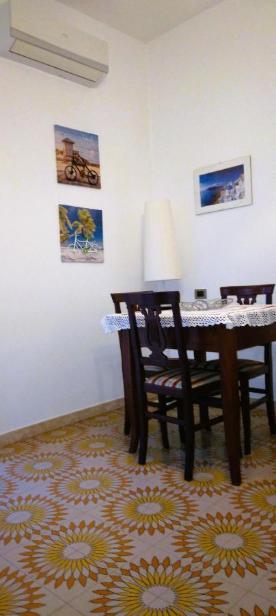 Casa Giulia Apartment เลวานโต ภายนอก รูปภาพ