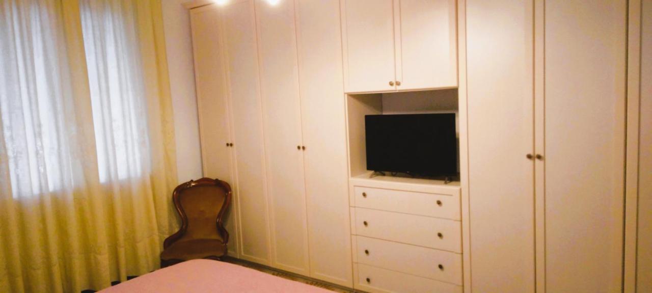 Casa Giulia Apartment เลวานโต ภายนอก รูปภาพ