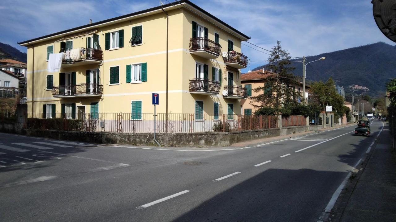 Casa Giulia Apartment เลวานโต ภายนอก รูปภาพ