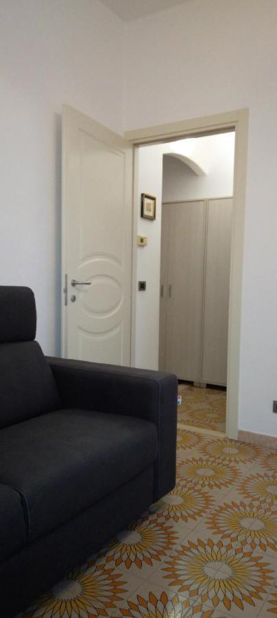 Casa Giulia Apartment เลวานโต ภายนอก รูปภาพ